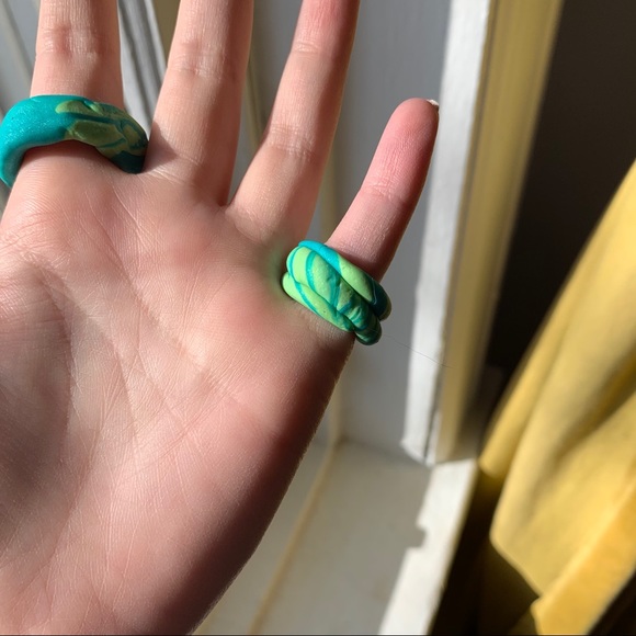 FREE ADD ON Handmade Marble Swirl Clay Pinky Ring - Picture 3 of 3